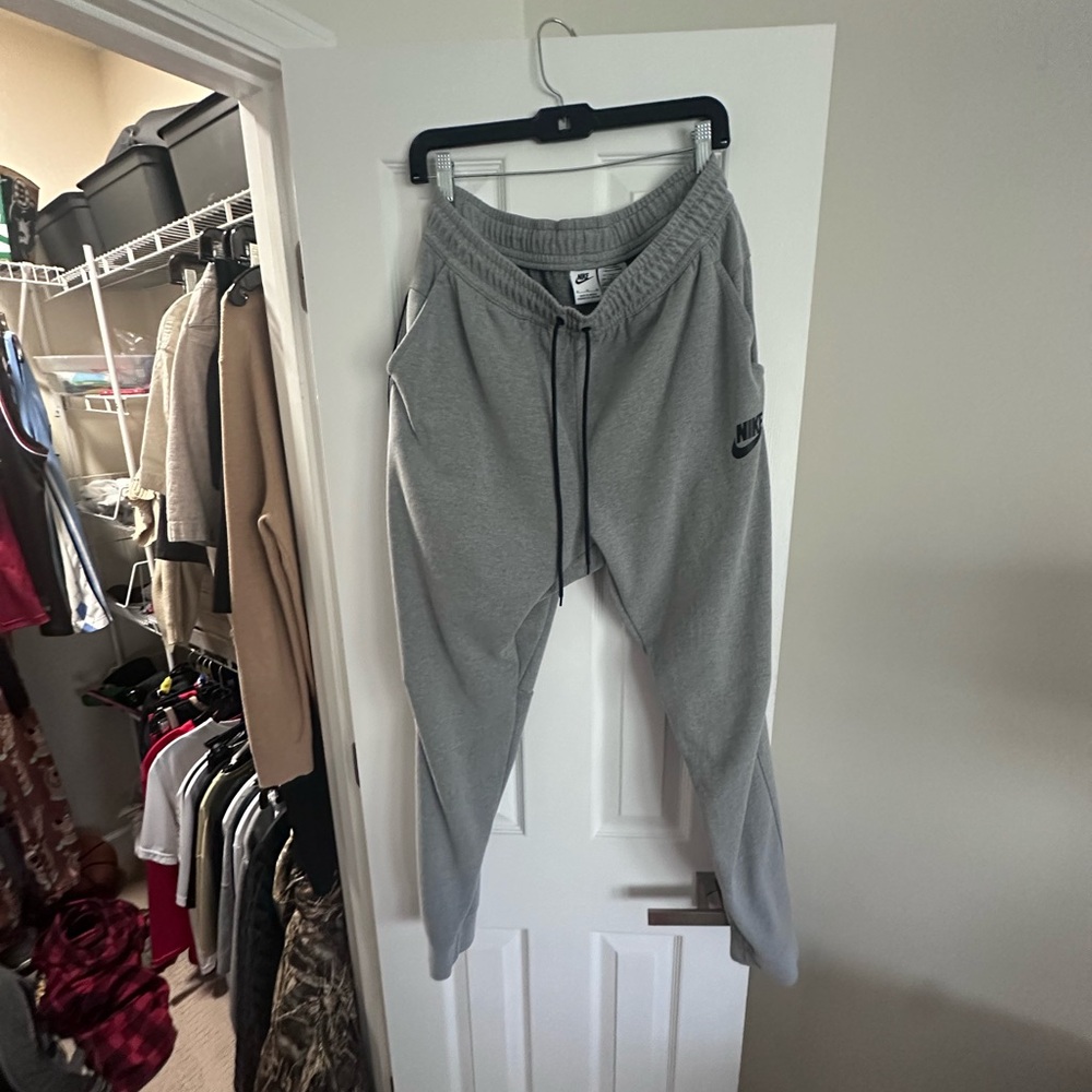 Nike mens Light Gray Sweatpants